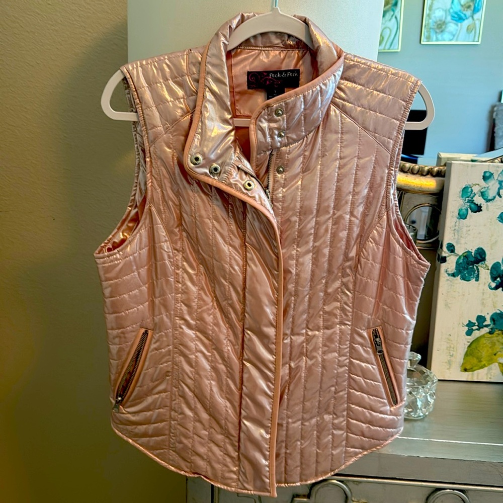 Beautiful Peck and Peck Pastel Pink Quilted Metallic Vest, Size Large  FREE SHIP